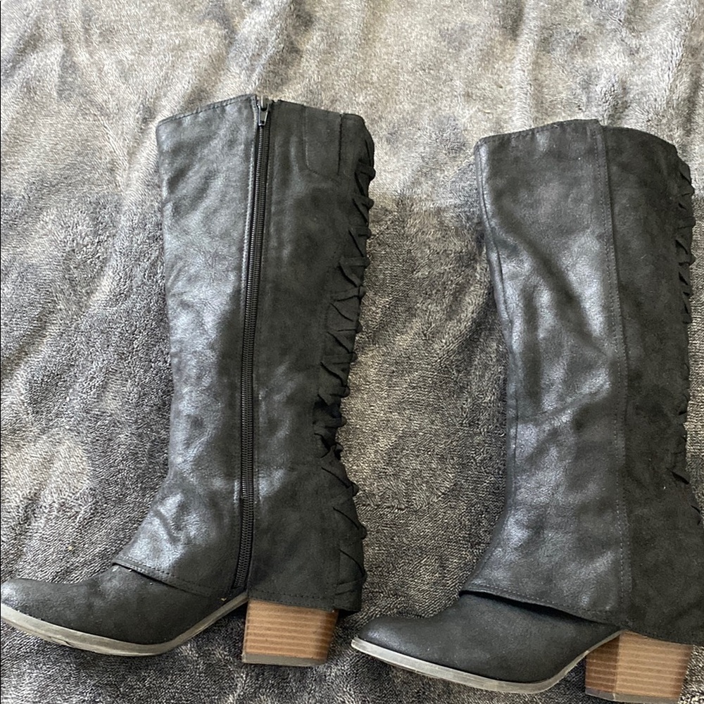 Stylish Black Knee-High Boots